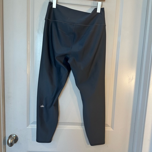 ALO 7/8 High Waist Airlift High Compression Leggings in Steel Grey, Size XL - Picture 7 of 12
